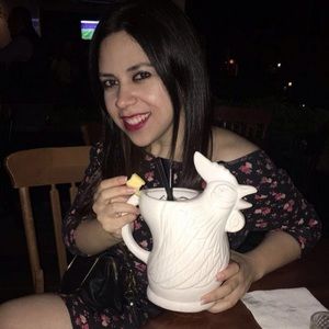 Meet your Posher, Mayra